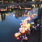 El río se ilumina